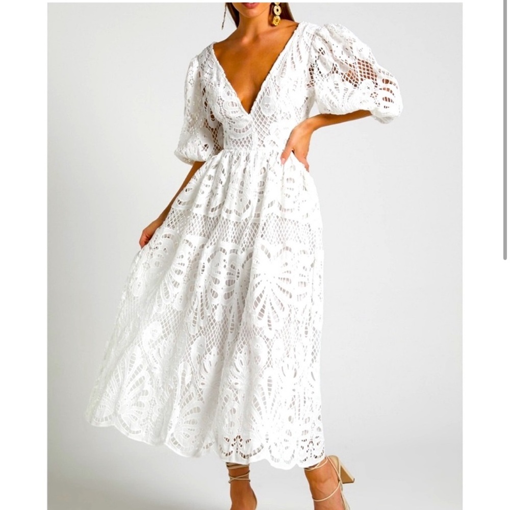 ANIESHAYA MIDI DRESS - V NECK CUT OUT LACE DRESS IN WHITE